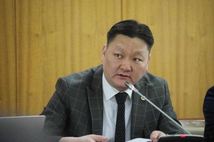 Б.Даваадалай Мал аж ахуйн салбарт тулгамдаж буй асуудлыг урт хугацааны бодлогоор шийдэх нь зөв-mobile.jpg