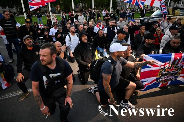2026-06-09T185430Z_1526875590_RC2IQLA3SO3X_RTRMADP_3_NIRELAND-STABBING-LONDON-PROTEST.JPG
