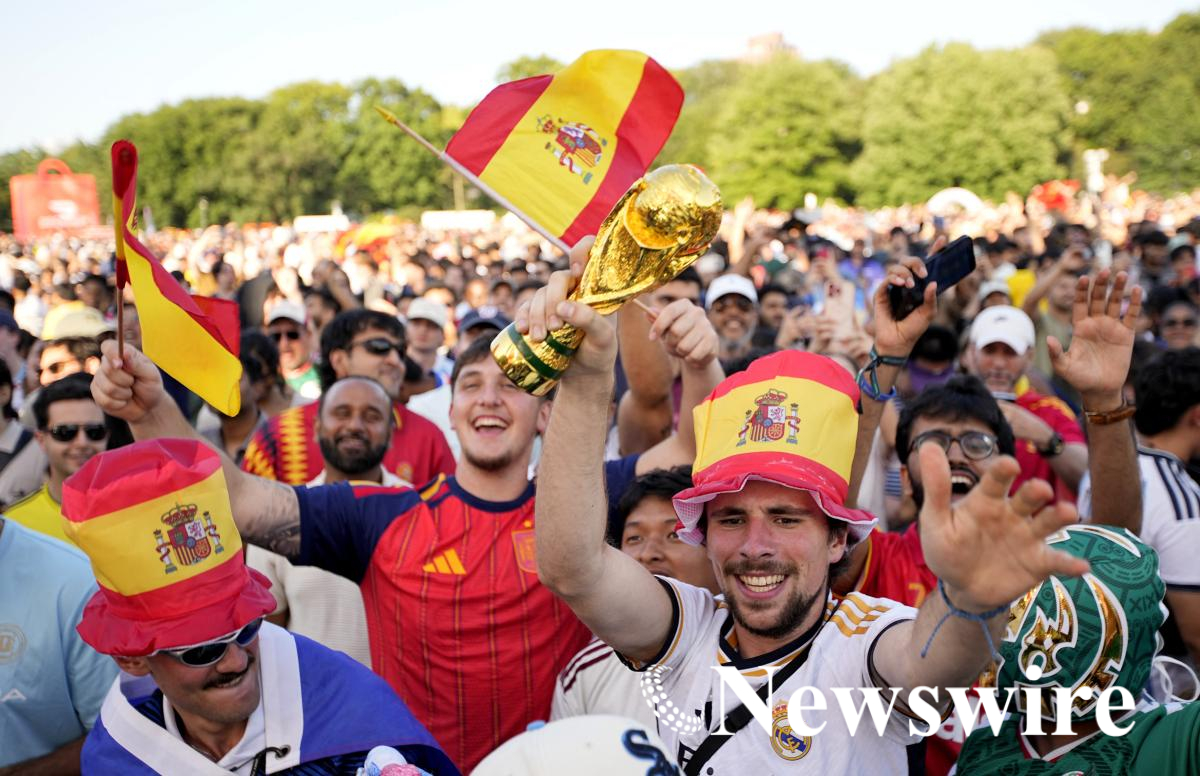 2026-07-19T221649Z_2084116821_UP1EM7J1PVZ5I_RTRMADP_3_SOCCER-WORLDCUP-ESP-ARG-FANS-NEW-YORK.JPG