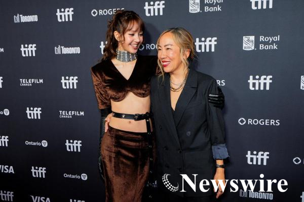 2026-09-12T021039Z_1028254569_RC2CHNASYLJU_RTRMADP_3_FILMFESTIVAL-TORONTO-ALWAYS-LALISA-PREMIERE.JPG